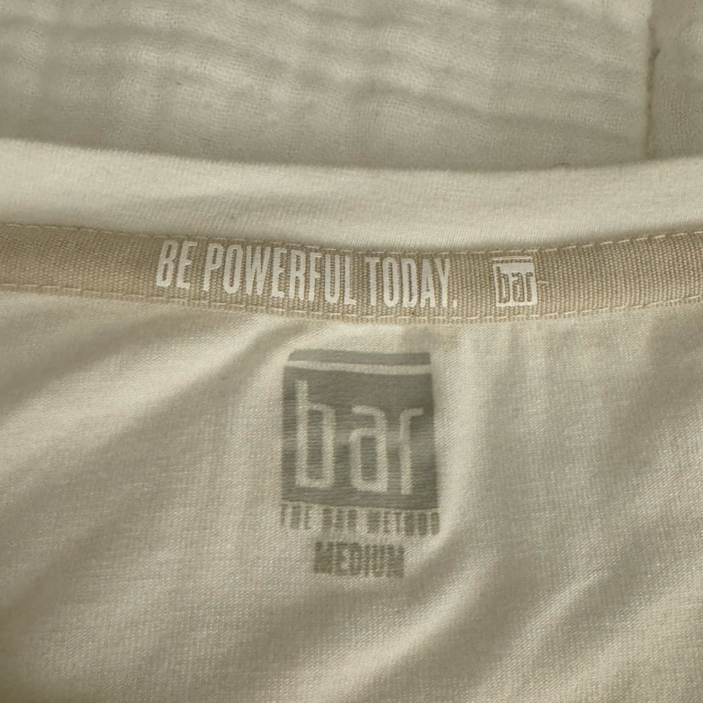 Bar Method crop tee - Picture 3 of 5